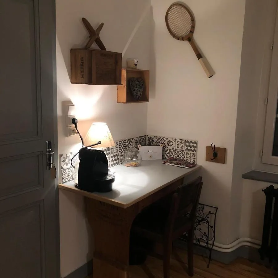 Chez Celine Et Philippe Chambre Atelier Dans Propriete De Charme Avec Piscine Le Fossat 0*,